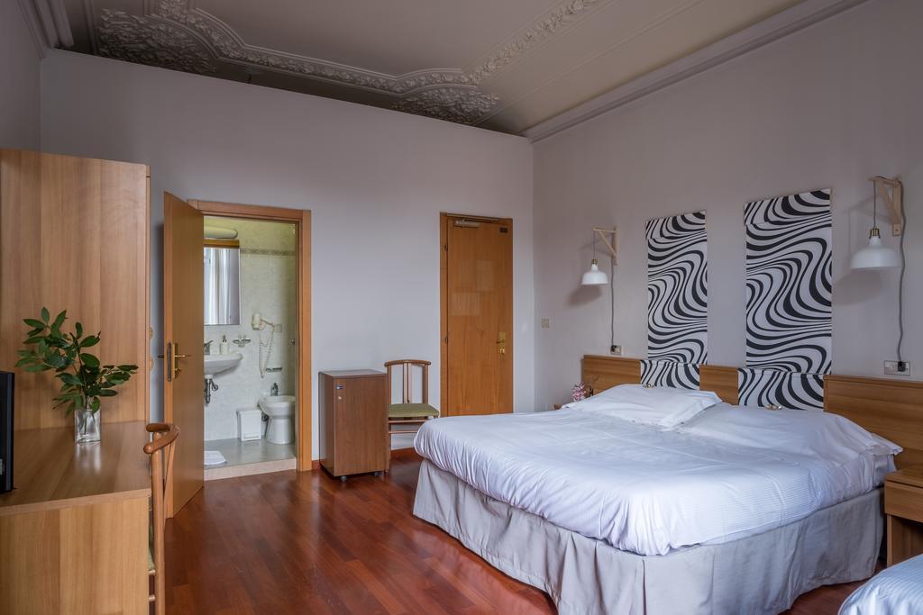 Hotel Colomba Firenze Bagian luar foto