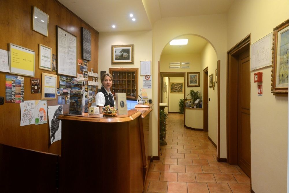 Hotel Colomba Firenze Bagian luar foto