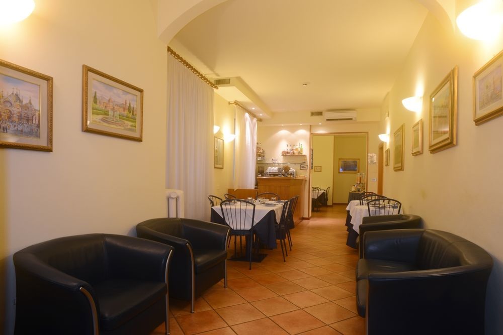 Hotel Colomba Firenze Bagian luar foto