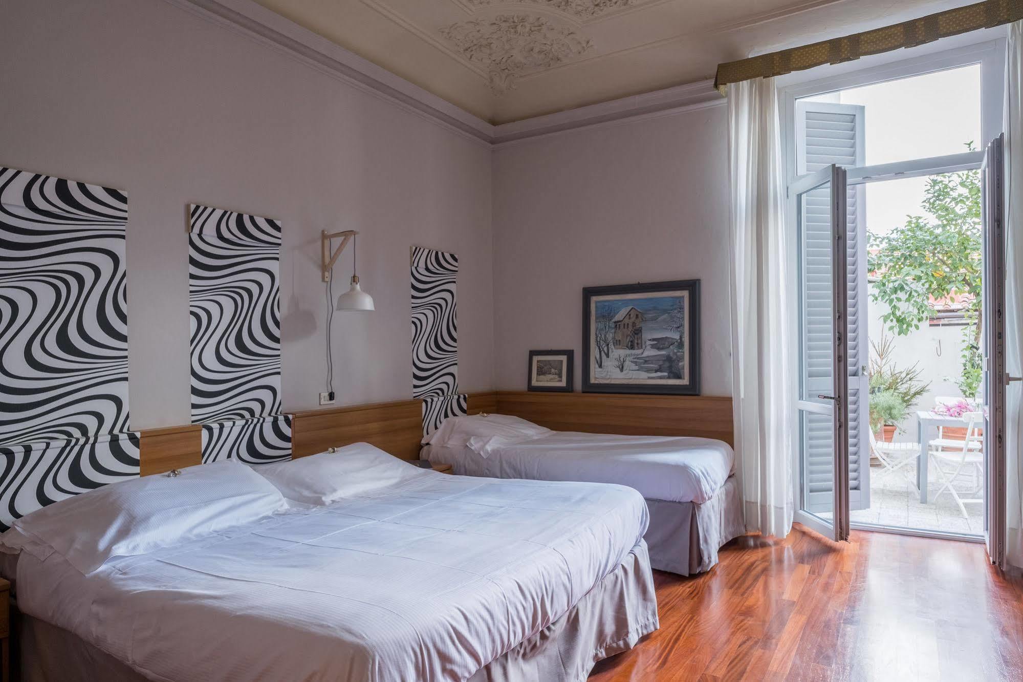Hotel Colomba Firenze Bagian luar foto
