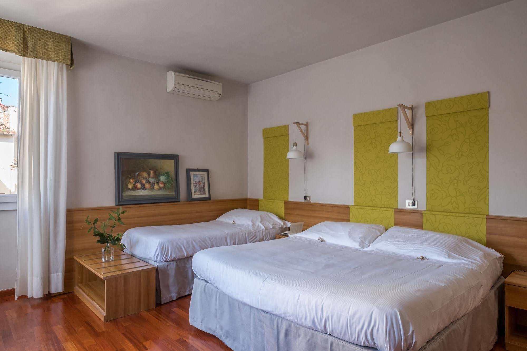 Hotel Colomba Firenze Bagian luar foto