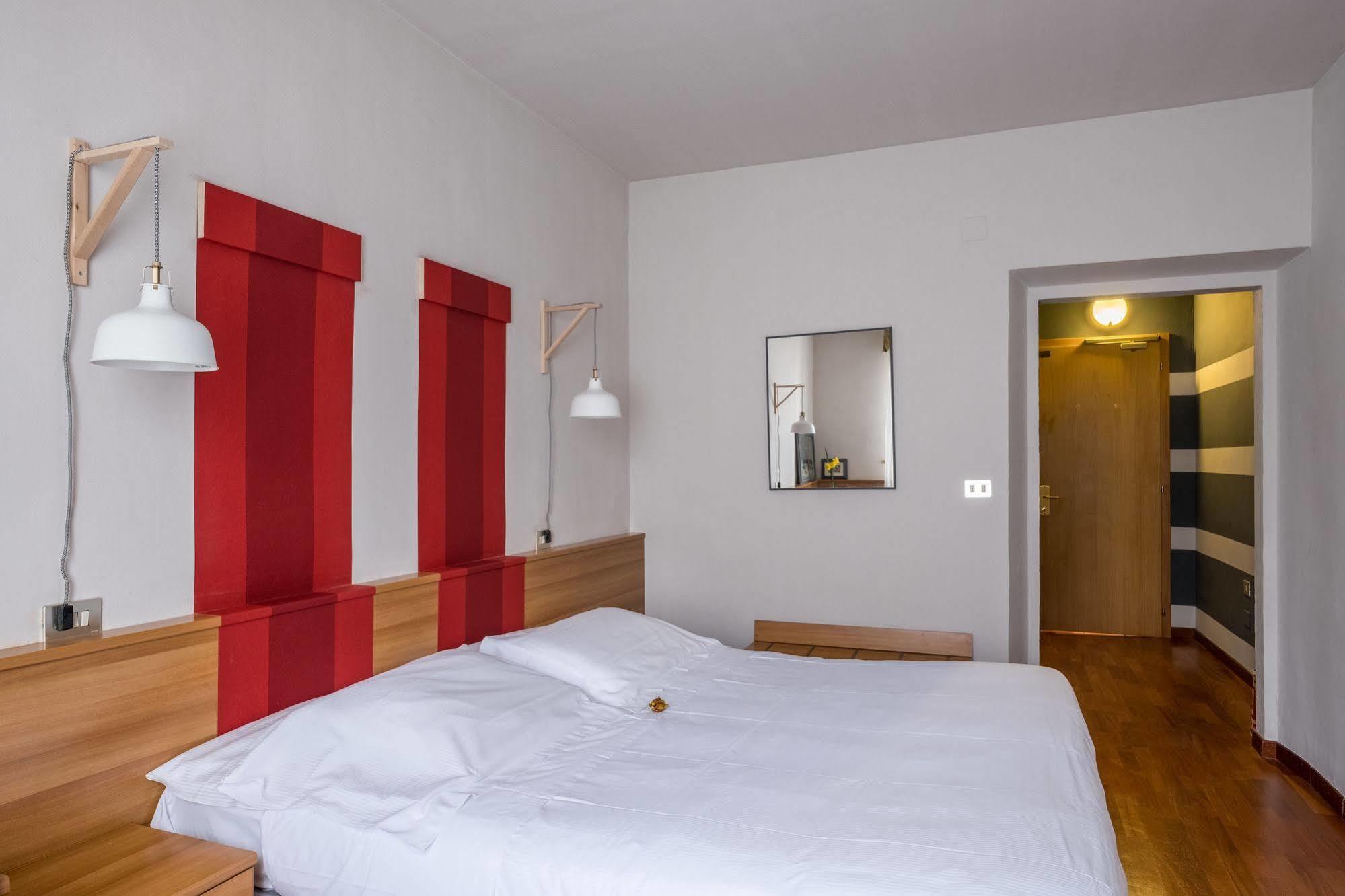 Hotel Colomba Firenze Bagian luar foto