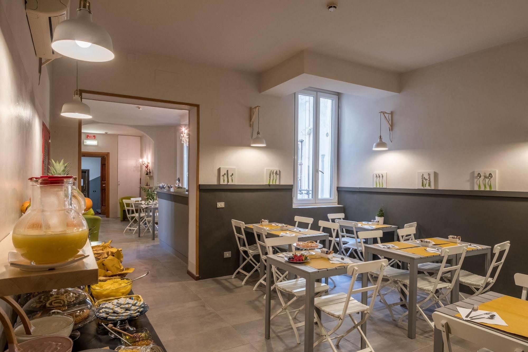 Hotel Colomba Firenze Bagian luar foto