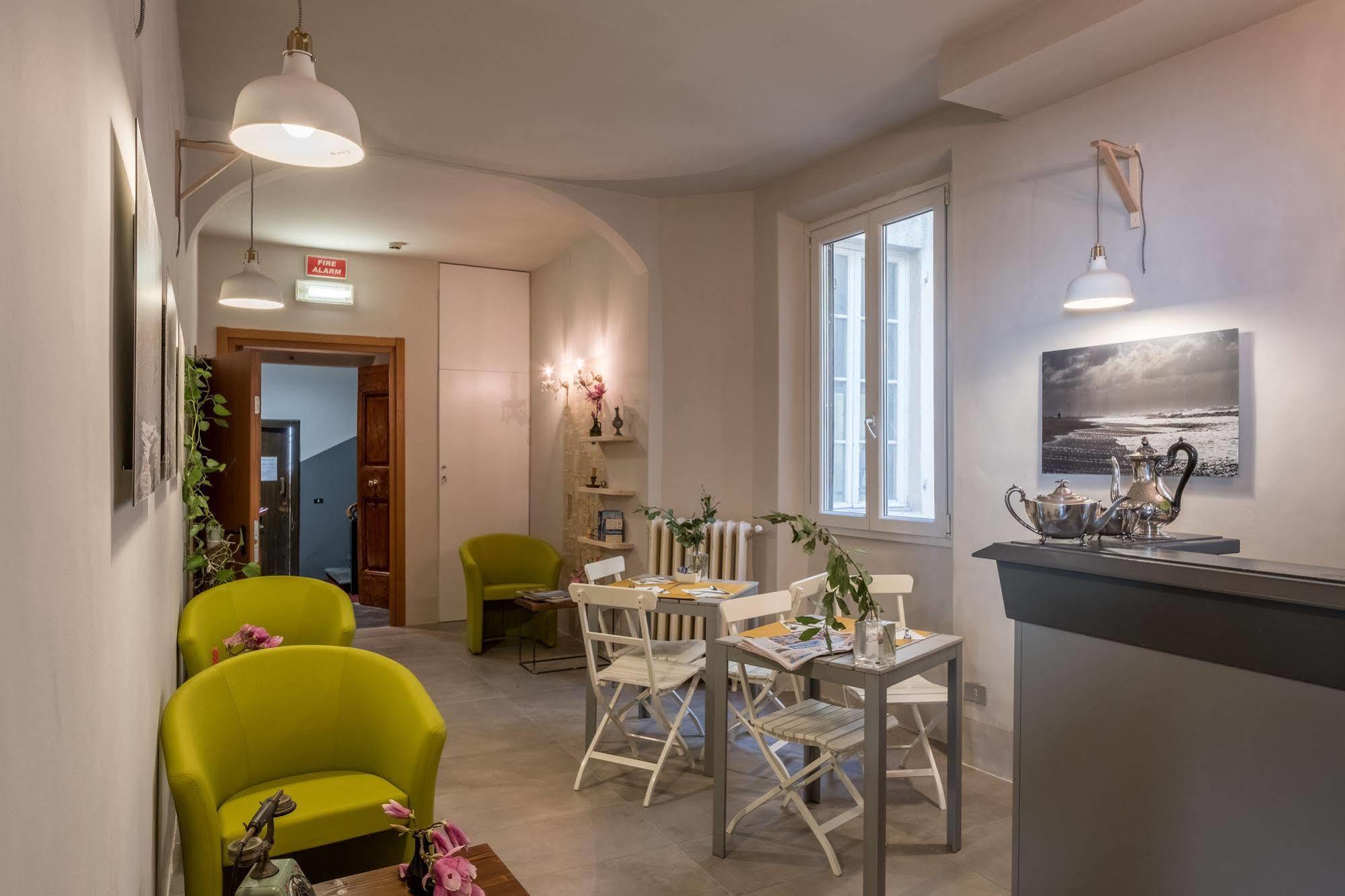 Hotel Colomba Firenze Bagian luar foto